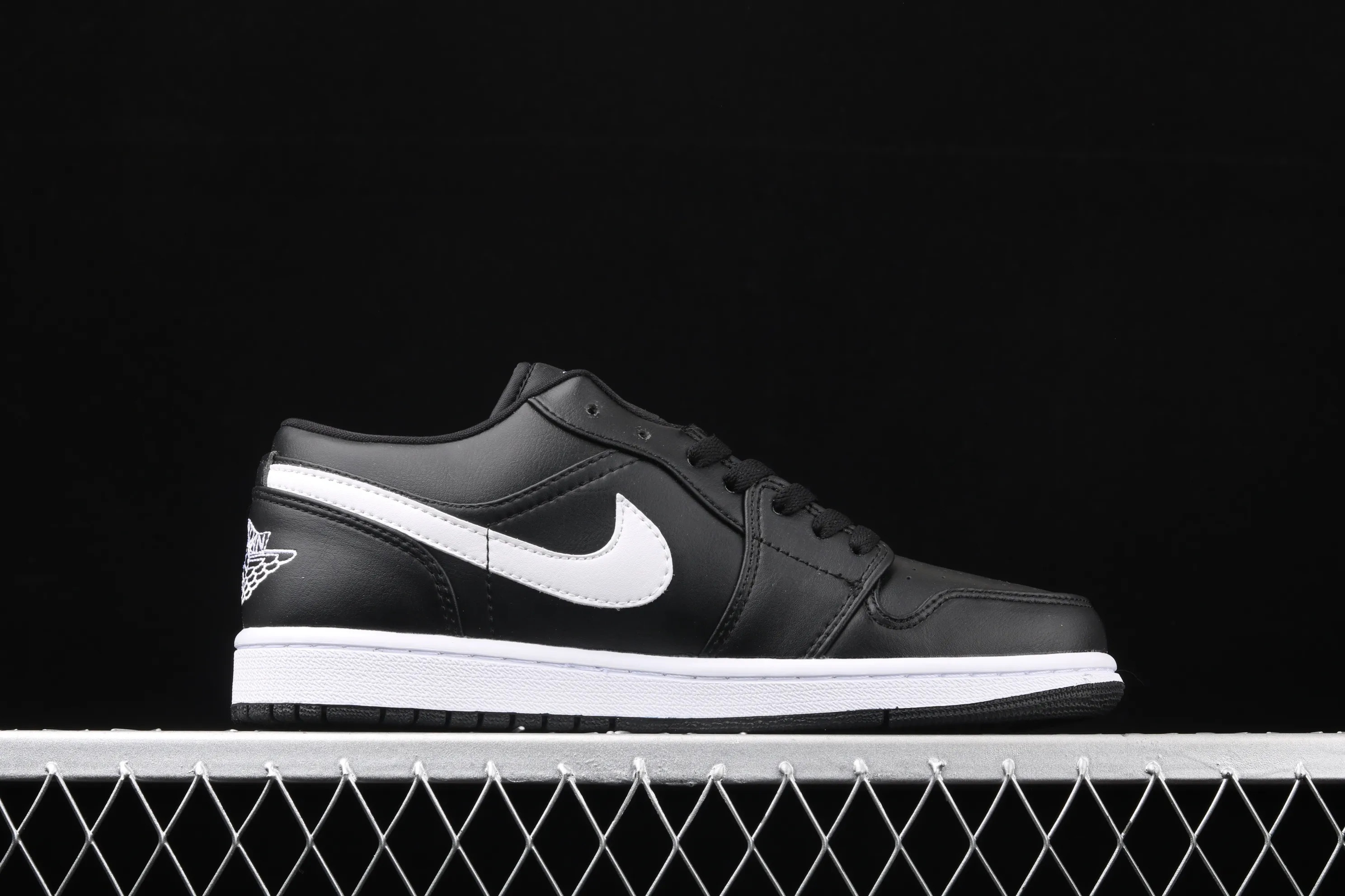 All categories Air Jordan Jordan series basketball shoes Air Jordan 1 Low Air Jordan 1 Low AJ1 Joe 1 low-top black and white cultural and leisure sports sneakers AO9944-001
